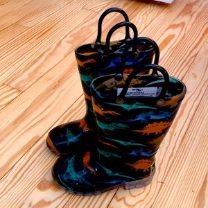 Boys Dinosaur Light up Rain boots